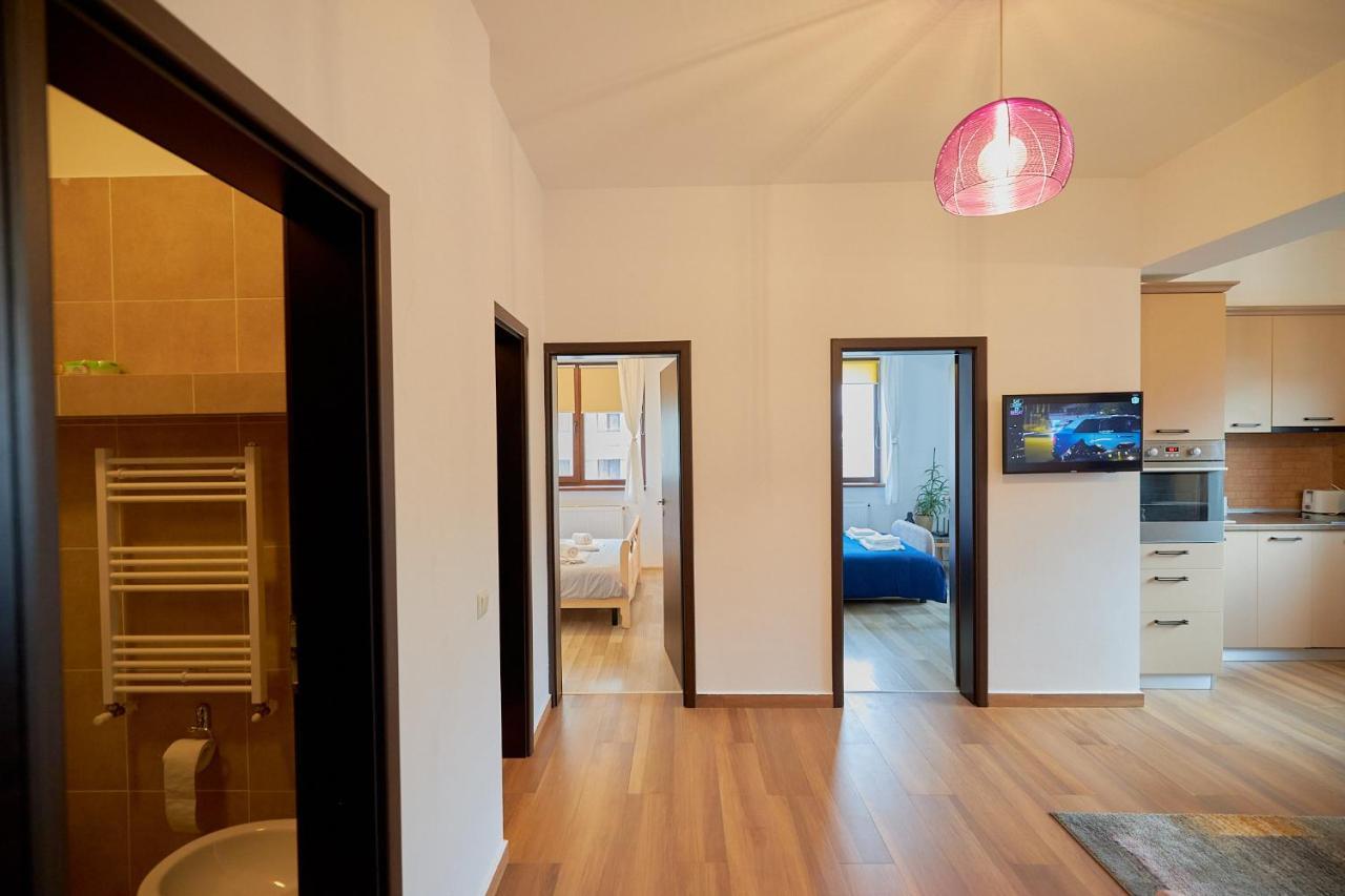 Cozy 3 Bedroom Apartments In Centre Of Iasi Palas Mall Exterior photo