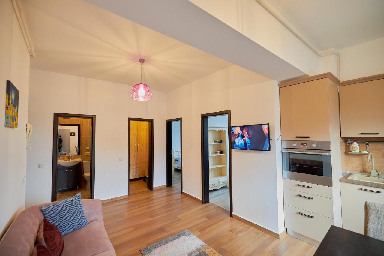 Cozy 3 Bedroom Apartments In Centre Of Iasi Palas Mall Exterior photo